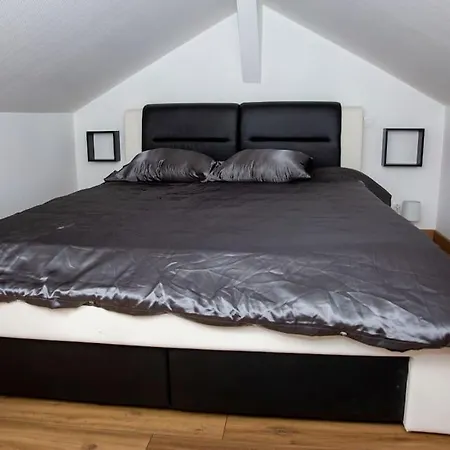 The Private - Roissy- Parc Asterix Apartman